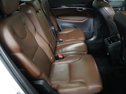 Used 2019 Volvo XC90 T6 Momentum w/ Advanced Package AWD/4WD image 33