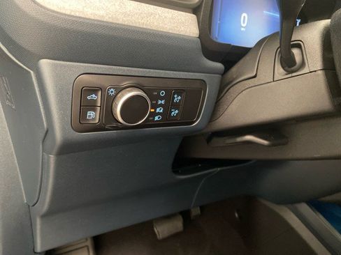 New 2025 Ford Maverick XLT image 16