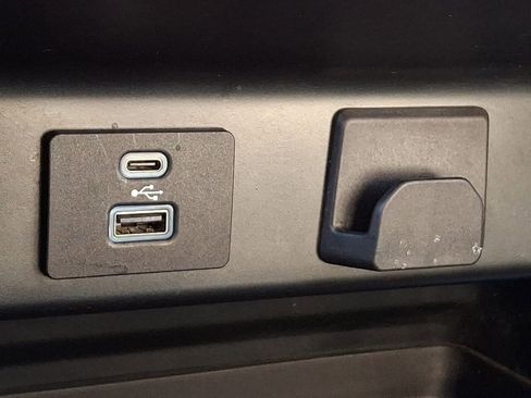 Used 2022 Ford F150 XLT w/ Equipment Group 302A High image 27