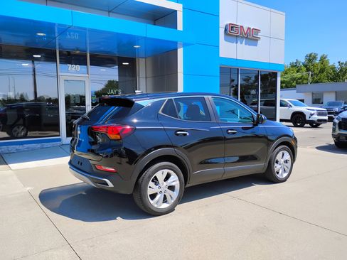 Used 2024 Buick Encore GX Preferred w/ Comfort Package FWD image 6