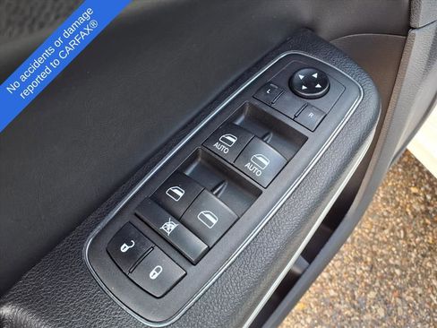 Used 2021 Chrysler 300 S w/ Popular Equipment Group image 16