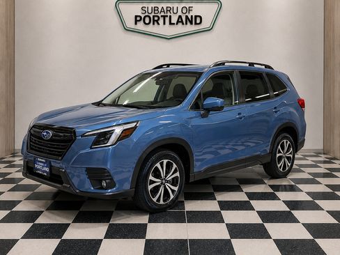Used 2023 Subaru Forester Limited AWD/4WD image 3