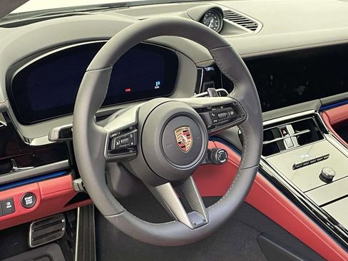 Used 2026 Porsche Panamera GTS image 4