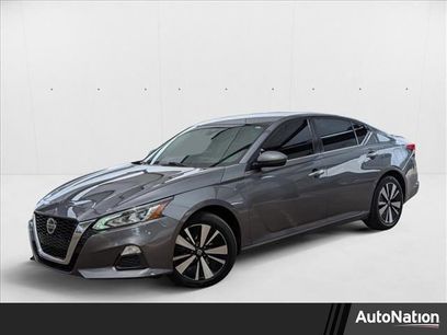 Used 2021 Nissan Altima 2.5 SV