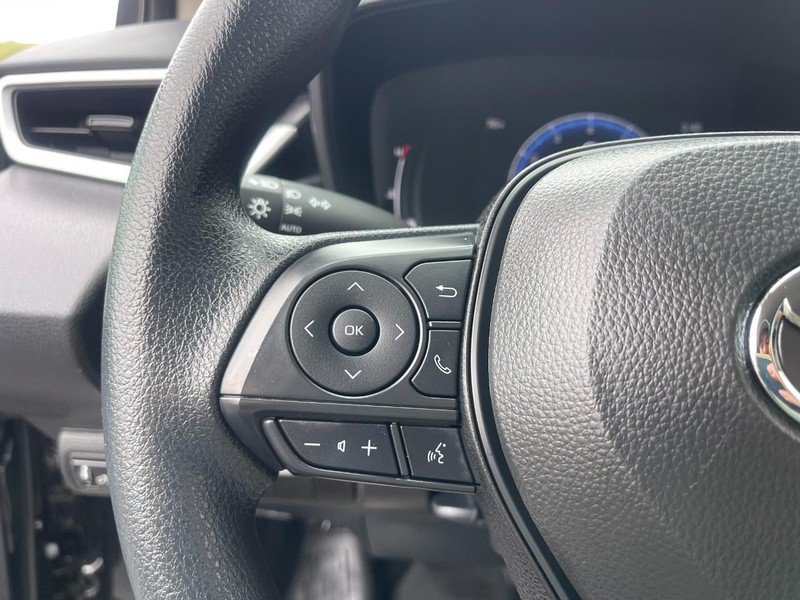 Used 2026 Toyota Corolla LE FWD image 17