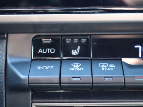 Used 2025 Toyota Camry SE w/ Multimedia Upgrade Package image 22