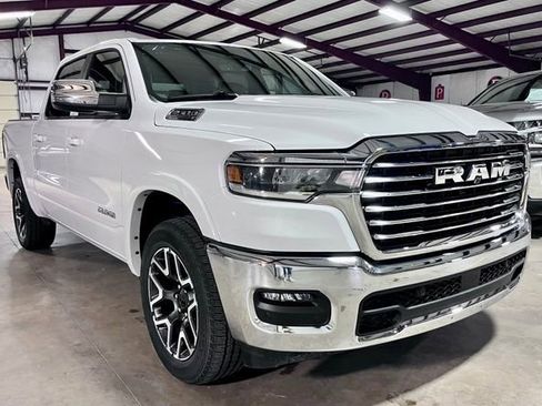 Used 2026 RAM 1500 Laramie AWD/4WD image 1