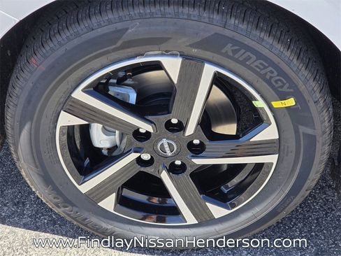 New 2025 Nissan Sentra SV image 5