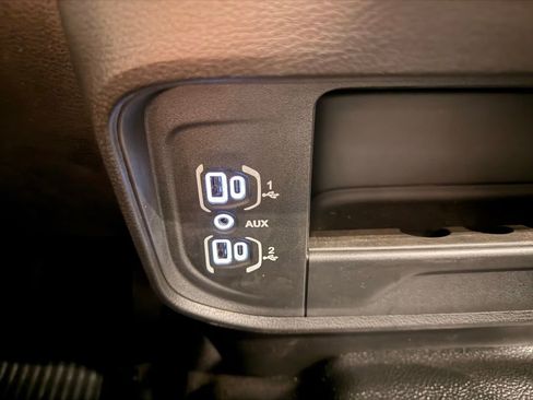 Used 2025 RAM 2500 Tradesman w/ Bed Convenience Group RWD image 27