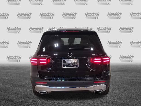 New 2026 Mercedes-Benz GLB 250 4MATIC image 5