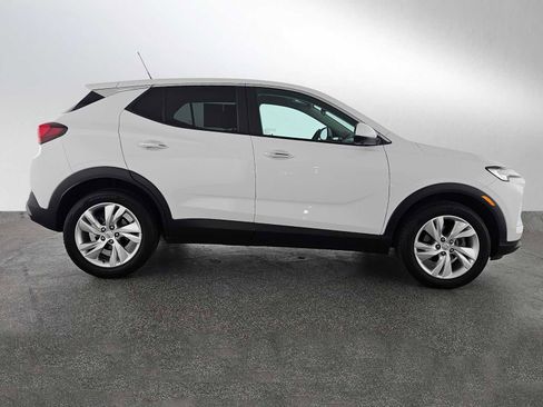 Used 2024 Buick Encore GX Preferred w/ Advanced Technology Package image 4