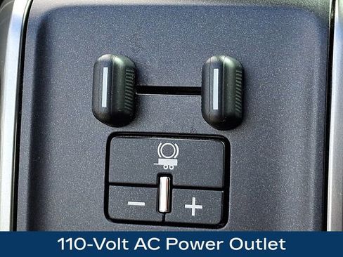 Used 2017 Chevrolet Silverado 1500 LTZ Z71 image 9