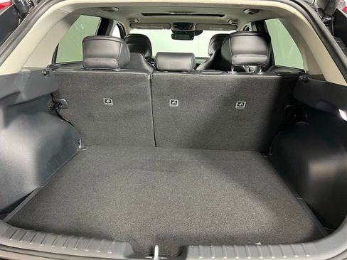 Used 2023 Kia Niro SX image 29