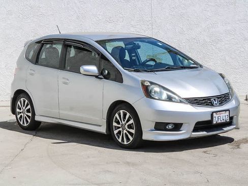 Used 2013 Honda Fit Sport image 3