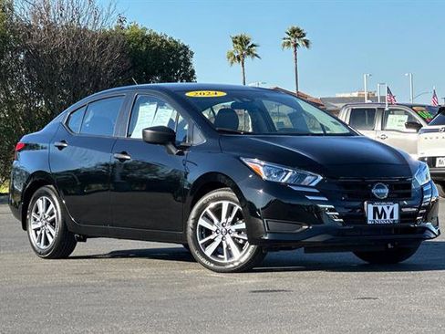 Used 2024 Nissan Versa S w/ S Plus Package image 2