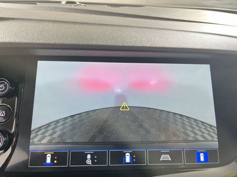 Used 2023 Buick Envision Avenir FWD image 19