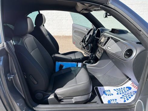 Used 2015 Volkswagen Beetle TDI image 17