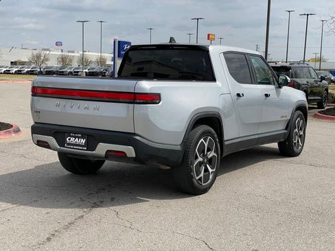 Used 2022 Rivian R1T Adventure image 7