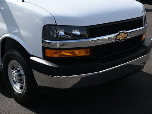 Used 2024 Chevrolet Express 2500 w/ Driver Convenience Package RWD image 28