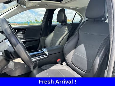 Used 2025 Mercedes-Benz C 300 Sedan image 23