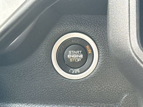 Used 2024 RAM 2500 Tradesman w/ Chrome Appearance Group AWD/4WD image 25