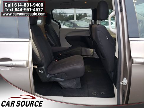 Used 2018 Chrysler Pacifica Touring Plus image 25