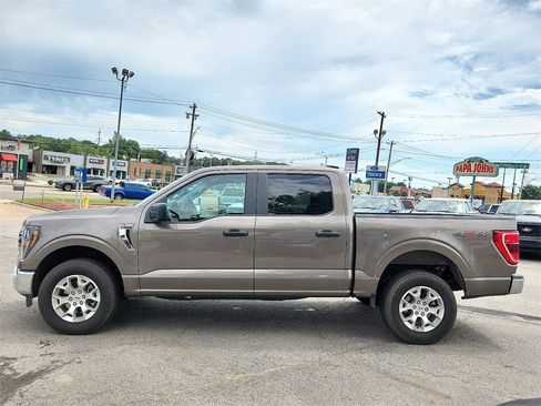 Used 2023 Ford F150 XLT image 3