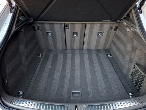 Certified 2023 Porsche Macan S image 30