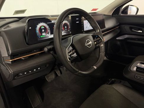 Used 2024 Nissan Ariya FWD image 20