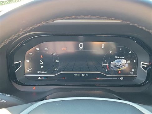 Used 2023 GMC Yukon Denali image 9