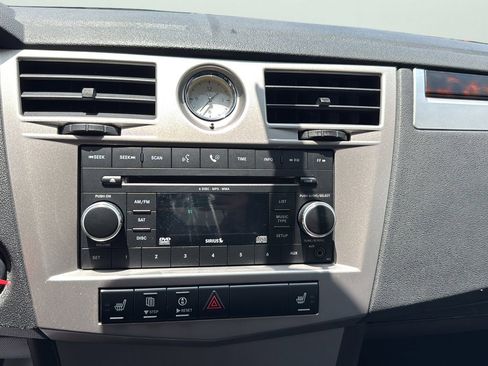 Used 2009 Chrysler Sebring Touring w/ Electronics Convenience Group FWD image 16