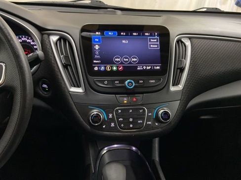 Used 2023 Chevrolet Malibu LT image 30