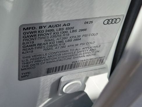 Used 2025 Audi Q5 Premium image 28