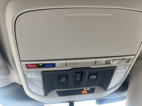 Used 2024 Subaru Forester Premium image 21