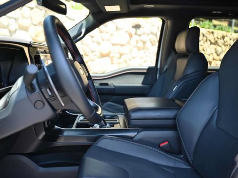 Used 2025 Ford F150 Raptor AWD/4WD image 18