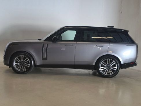 Certified 2023 Land Rover Range Rover SE AWD/4WD image 3
