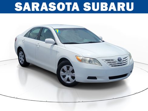 Used 2007 Toyota Camry CE FWD image 1