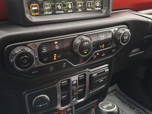 Certified 2021 Jeep Wrangler Unlimited Rubicon image 29