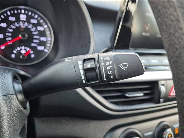 Used 2024 Kia Forte LXS FWD image 29