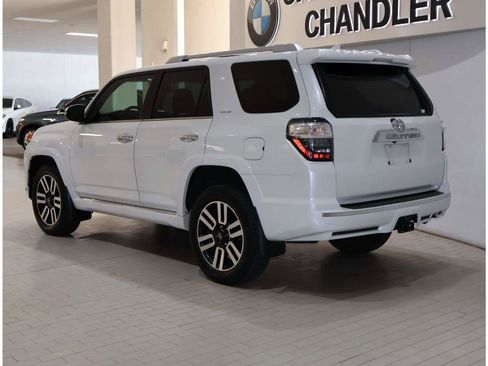 Used 2024 Toyota 4Runner Limited AWD/4WD image 5