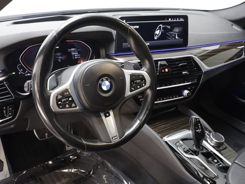 Used 2023 BMW 530i xDrive w/ M Sport Package AWD/4WD image 7