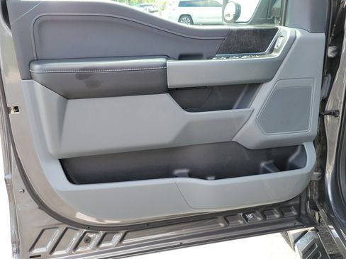 Certified 2022 Ford F150 XLT w/ Equipment Group 302A High image 18