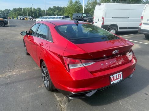 Used 2023 Hyundai Elantra Limited FWD image 7