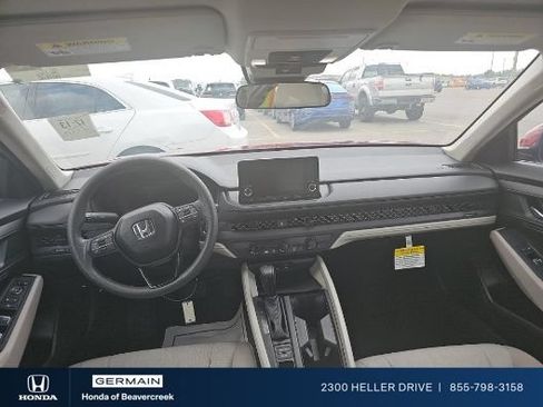 Used 2025 Honda Accord LX image 10