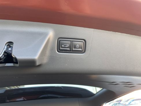 Used 2024 Hyundai Santa Fe Calligraphy image 16