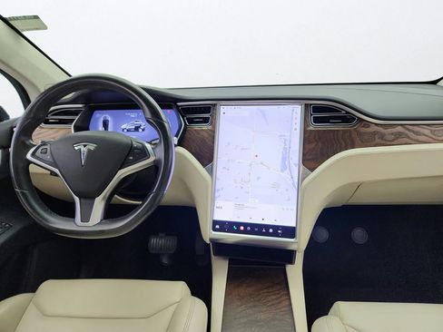 Used 2018 Tesla Model X 75D AWD/4WD image 23