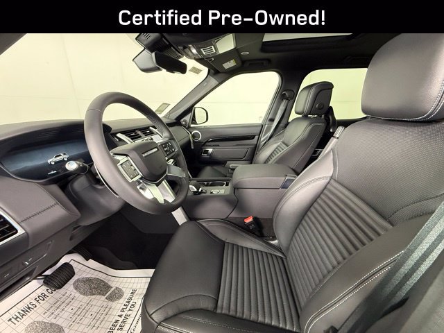 Used 2025 Land Rover Discovery S AWD/4WD image 5
