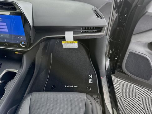 Used 2026 Lexus RZ 450e AWD w/ Cold Area Package image 33