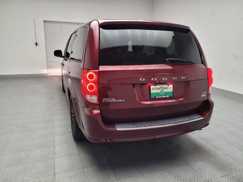 Used 2018 Dodge Grand Caravan GT image 6