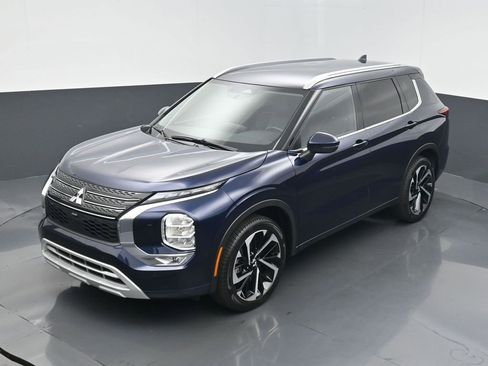 Used 2024 Mitsubishi Outlander SEL image 9